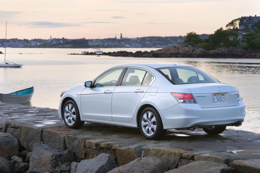 Honda Accord 2008 года  (US) (фото 44 из 47)